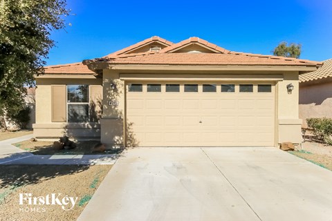 4270 E AMARILLO Drive 3 Beds Apartment for Rent