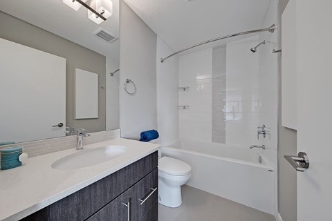 69 Gateway Drive NE 2-3 Beds Apartment for Rent - Photo Gallery 2