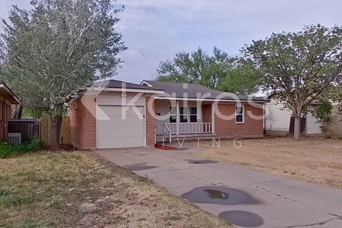 2708 Comanche St 3 Beds Apartment for Rent