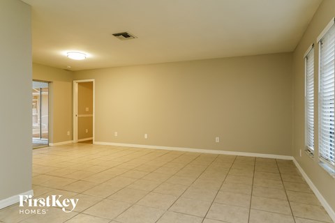 1108 SW 22Nd Terrace 4 Beds Apartment for Rent