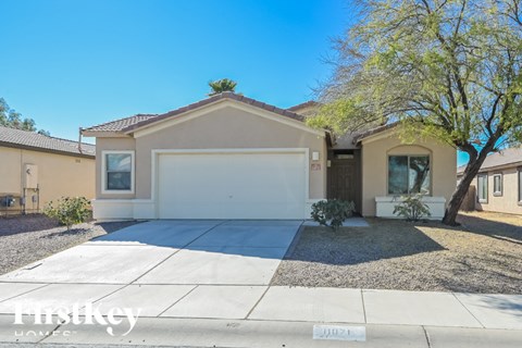 11071 W WILLOW FIELD DRIVE 4 Beds Apartment for Rent
