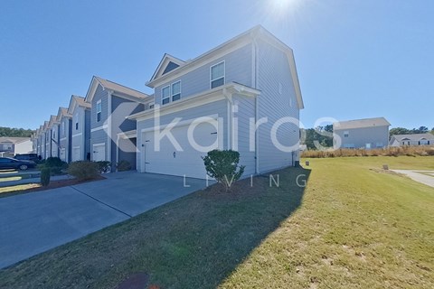 155 Dudley Way SW 4 Beds Apartment for Rent