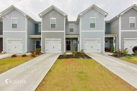 145 Dudley Way SW 3 Beds Apartment for Rent