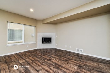 4426 Lightview 4 Beds House for Rent - Photo Gallery 5