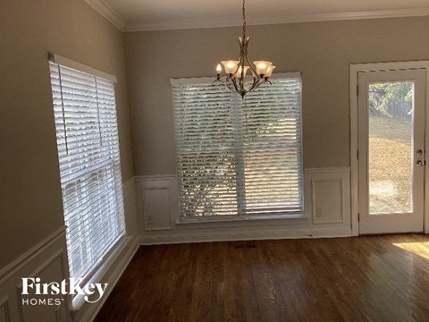 7142 Riverfront Drive 3 Beds Apartment for Rent