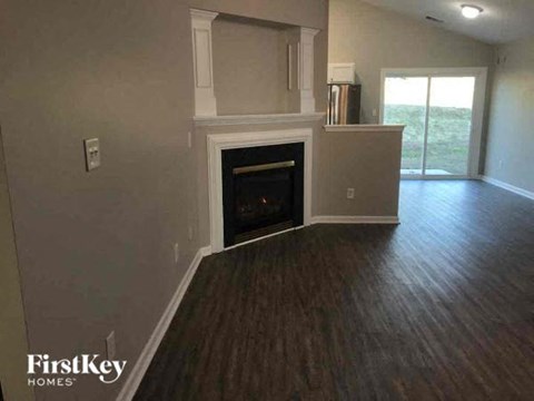 7307 Woodbourne Lane 3 Beds Apartment for Rent