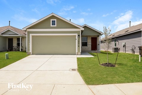 10610 VARMUS DRIVE 4 Beds Apartment for Rent