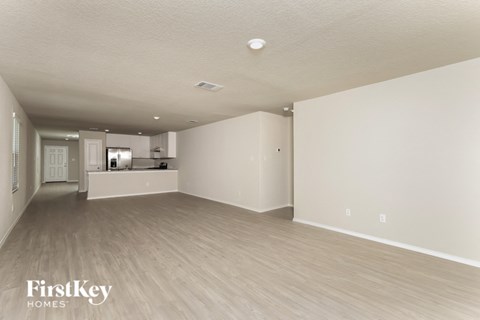 10610 VARMUS DRIVE 4 Beds Apartment for Rent