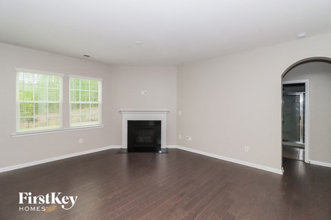 2008 Deep River Way 5 Beds Apartment for Rent