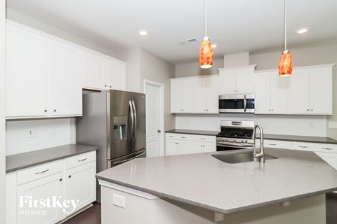 2008 Deep River Way 5 Beds Apartment for Rent