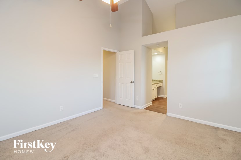 1608 Ballard Court Studio House for Rent - Photo Gallery 7