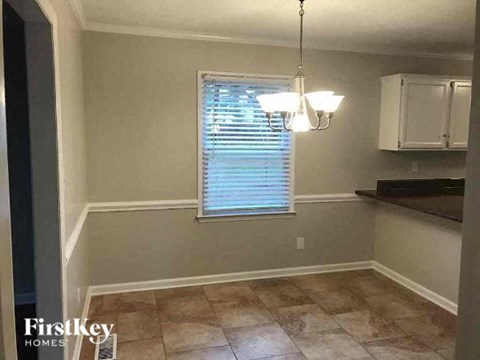 2011 Jefferson Avenue 3 Beds Apartment for Rent