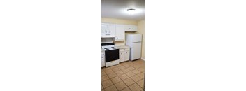 2 Bedrooms, 1 Bathroom