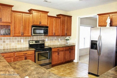 Z7231 Black Walnut Circle 9 Beds Apartment for Rent