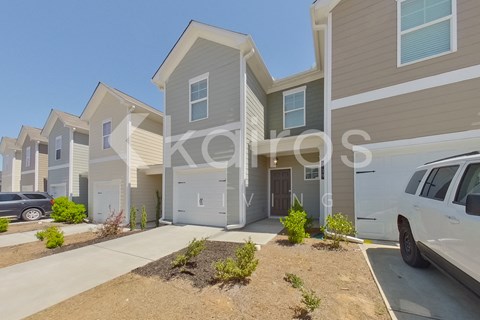 219 Long Island Dr SW 3 Beds Apartment for Rent