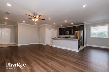 6177 KINLOCK AVENUE 4 Beds House for Rent - Photo Gallery 3