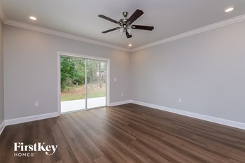6177 KINLOCK AVENUE 4 Beds House for Rent - Photo Gallery 6