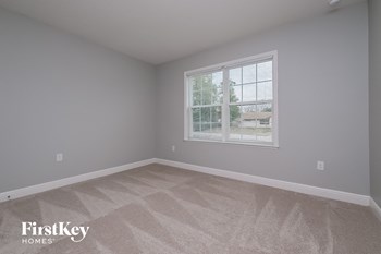 6177 KINLOCK AVENUE 4 Beds House for Rent - Photo Gallery 10