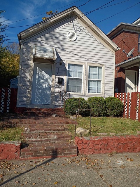 534 Dr WJ Hodge Street 2 Beds House for Rent - Photo Gallery 1