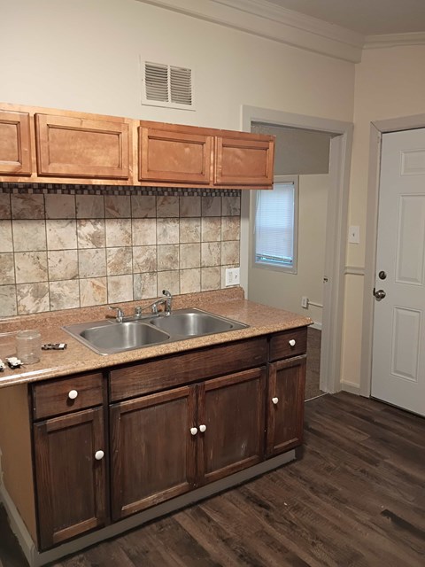 534 Dr WJ Hodge Street 2 Beds House for Rent - Photo Gallery 5