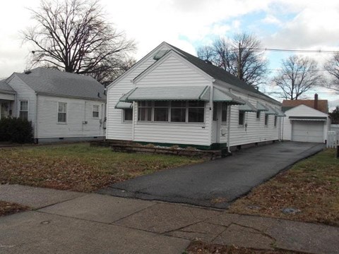 1135 Euclid Avenue 2 Beds Apartment for Rent