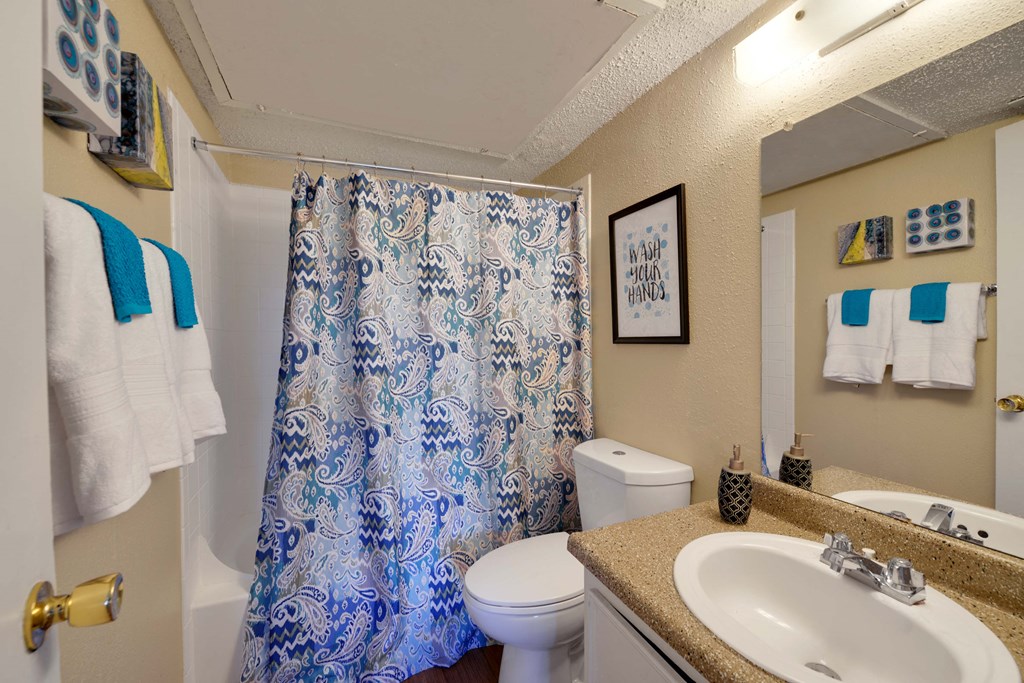 BAthroom at Solaris, Austin