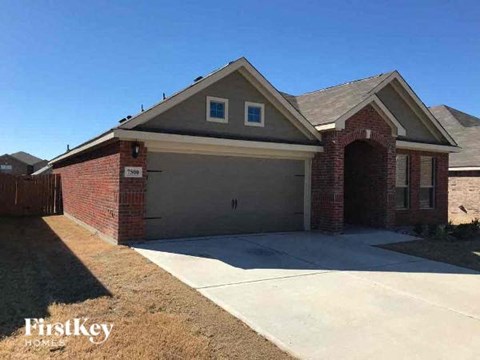 7500 Pleasant Oaks Drive 3 Beds Apartment for Rent