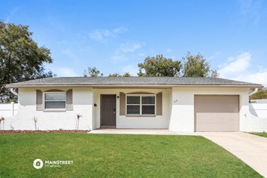 717 WEST CT 4 Beds Apartment for Rent