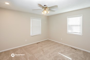 524 NW  65th Ter 4 Beds House for Rent - Photo Gallery 12