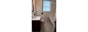 2 Bedrooms, 1 Bathroom