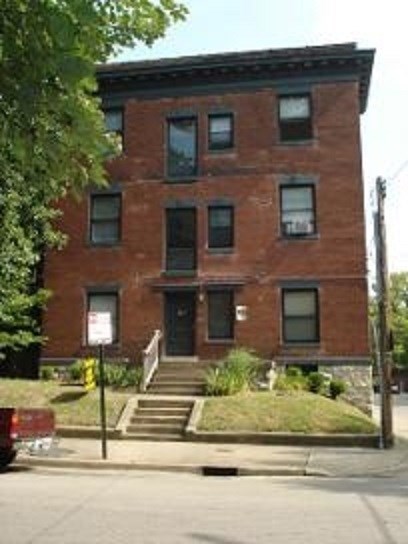 215 West Lee Street 2 Beds Apartment for Rent