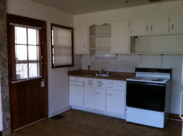 z3320 Oleanda Avenue (No Maintenance) 9 Beds House for Rent - Photo gallery 4