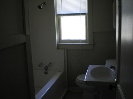 645 South 42Nd Street 9 Beds Apartment for Rent