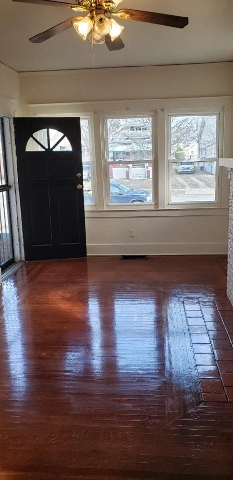 660 South 42Nd Street 9 Beds Apartment for Rent