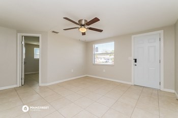 4633 IRENE LOOP 3 Beds House for Rent - Photo Gallery 3