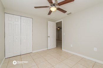 4633 IRENE LOOP 3 Beds House for Rent - Photo Gallery 11