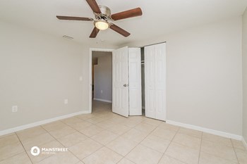 4633 IRENE LOOP 3 Beds House for Rent - Photo Gallery 13