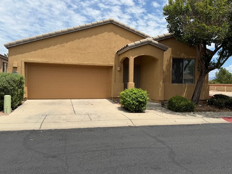 1798 E. Vista De Montana 3 Beds Apartment for Rent