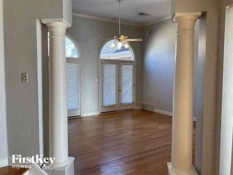 9019 PEMBROKE ELLIS DRIVE 4 Beds Apartment for Rent