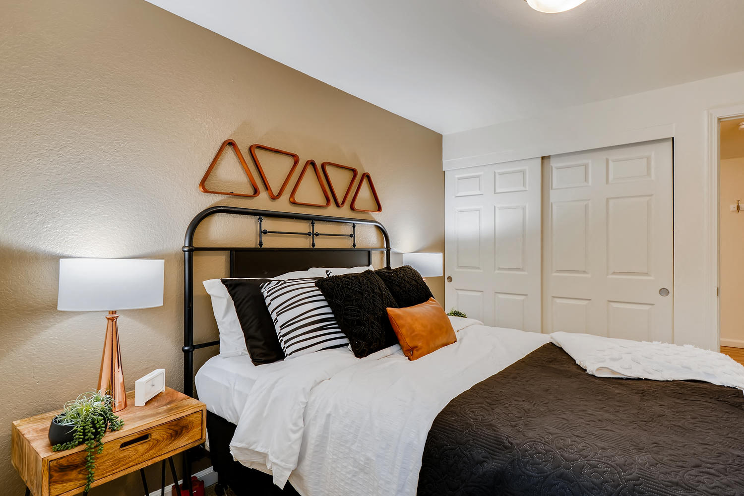 Happy Valley Apartments - Bedroom Carpet Flooring And Large Closet.