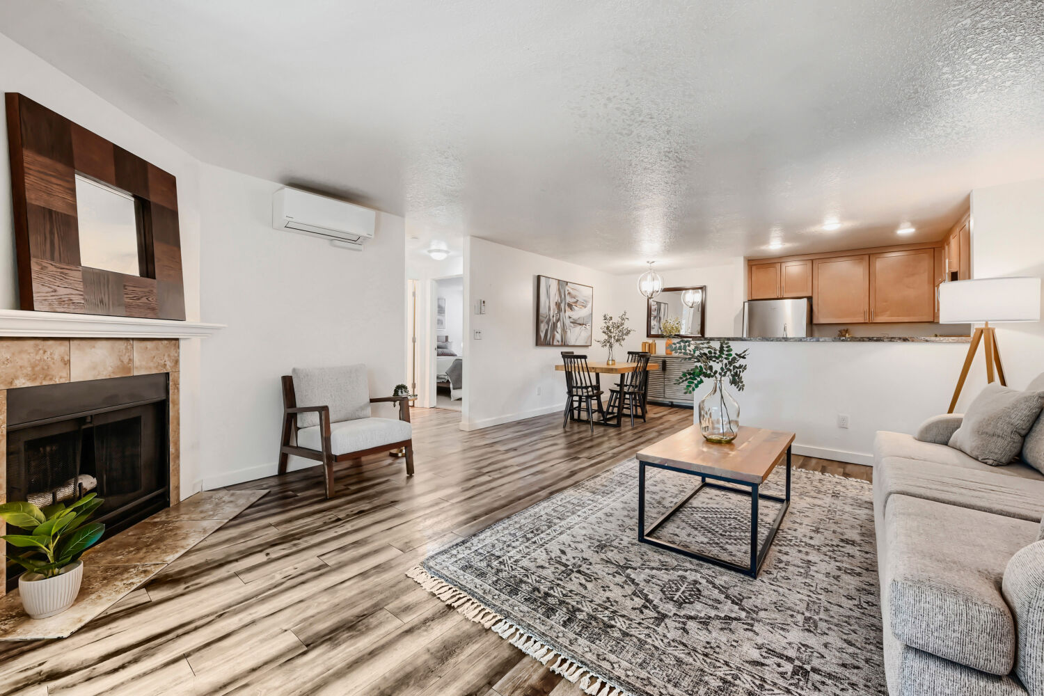 5300 Parkview Dr 1-2 Beds Apartment for Rent