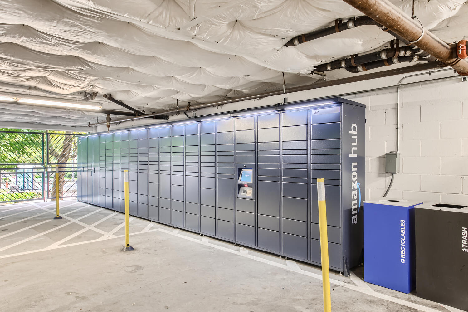Downtown Portland Apartments -24-Hour Amazon Package Lockers.