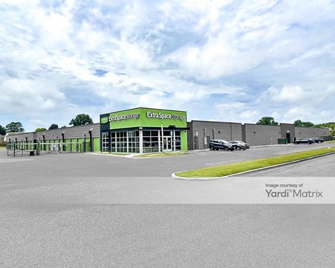 Storage Units for Rent available at 4233 Hacks Cross Road, Memphis, TN 38125