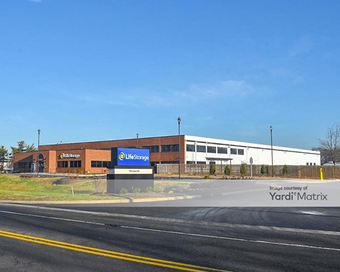 Storage Units for Rent available at 700 Creek Road, Delanco, NJ 08075