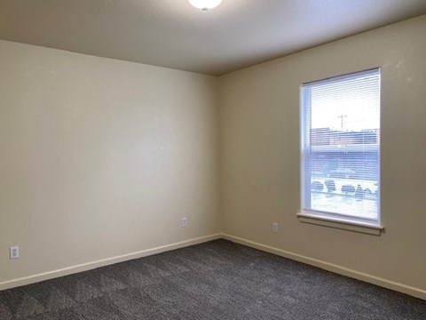 721 7th St. 1-3 Beds Apartment for Rent - Photo Gallery 5