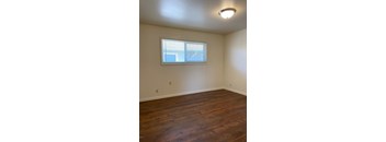 4865 Village Ct- 1 Bedroom 1 Bath