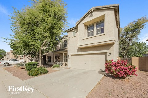 11028 E Silver Springs Avenue 3 Beds Apartment for Rent