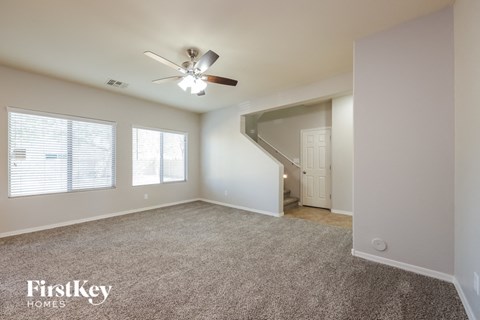 11028 E Silver Springs Avenue 3 Beds Apartment for Rent