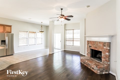 324 Highland Fairway Lane 3 Beds Apartment for Rent