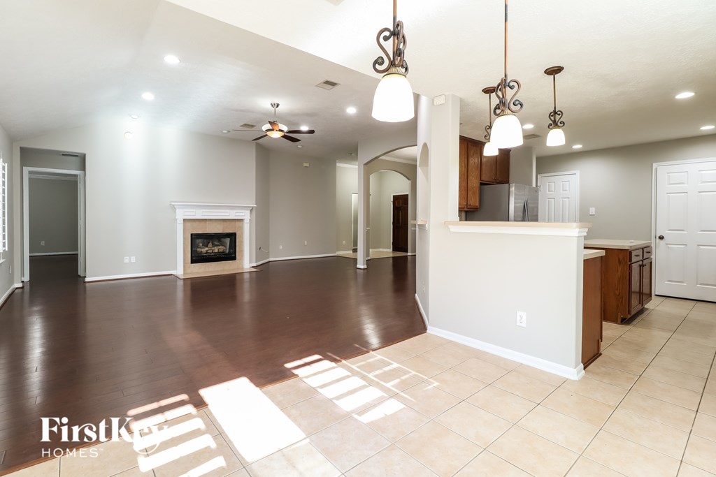 27 S Misty Canyon Place 4 Beds House for Rent - Photo Gallery 6